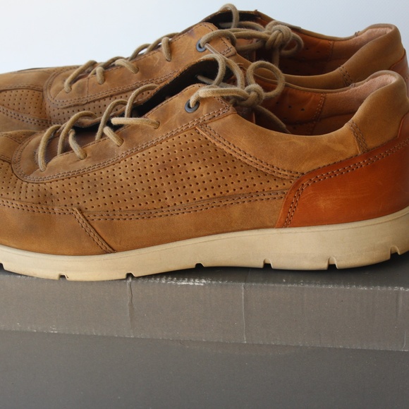 ecco - Picture 2 of 4